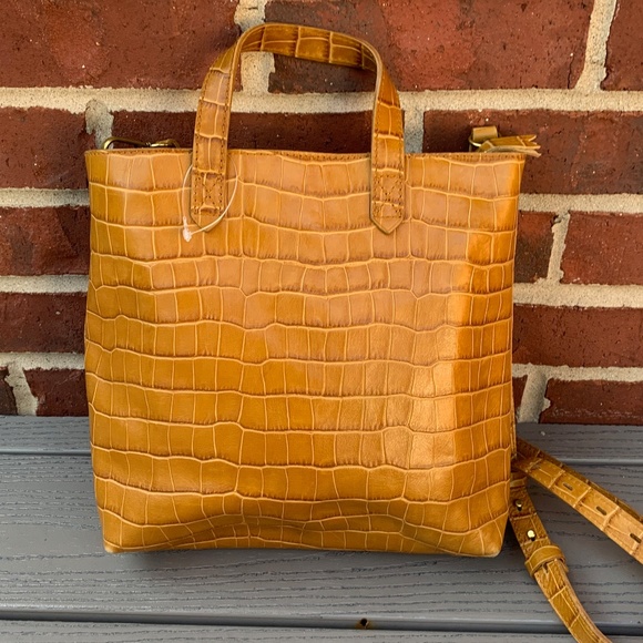 Madewell Zip-Top Leather Transport Crossbody Bag - Picture 3 of 13